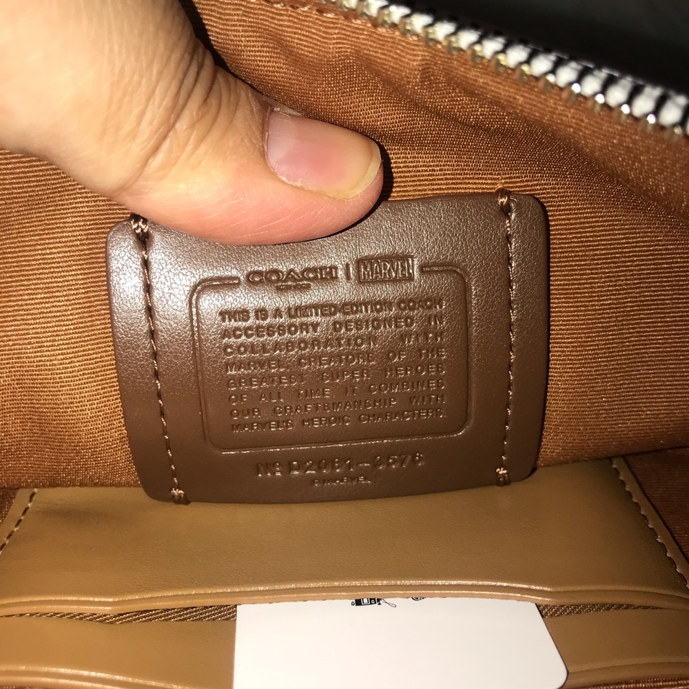 Coach x Marvel Signature Canvas Wristlet - Picture 3 of 3